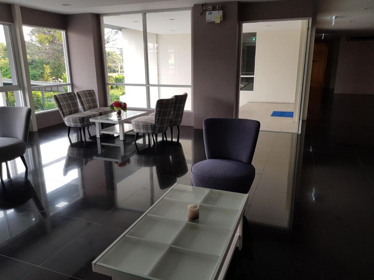 Execlusive Seaview 1 Bedroom Suite With Toproof Pool At The Patio Bangsaen Екстер'єр фото